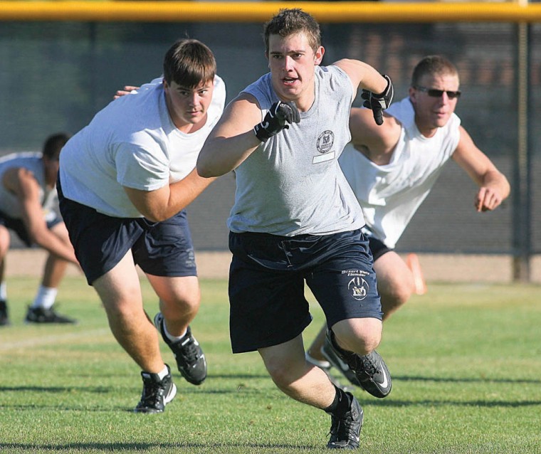 Desert Vista football workout